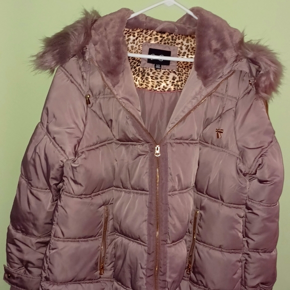 Jessica Simpson Jackets & Blazers - Jessica Simpson puffer jacket